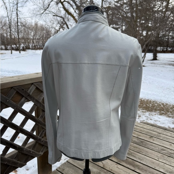 Women's White Leather Jacket - Picture 5 of 16